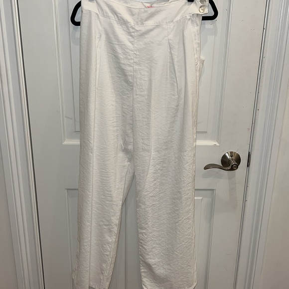 Matching white set - Picture 2 of 3